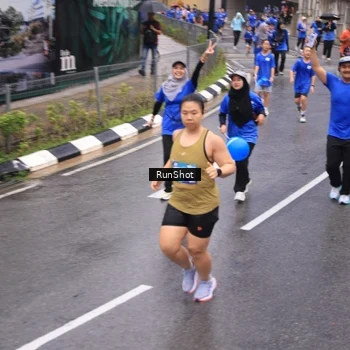 Runner Photo 7942386