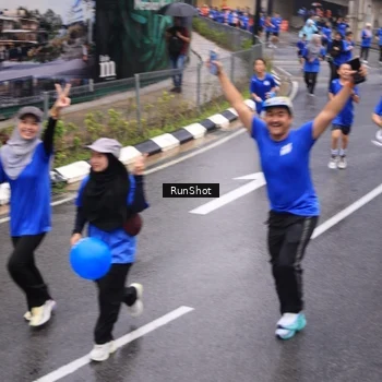 Runner Photo 7942401