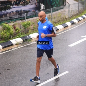 Runner Photo 7942403