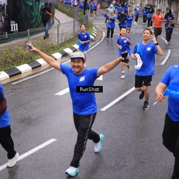 Runner Photo 7942404