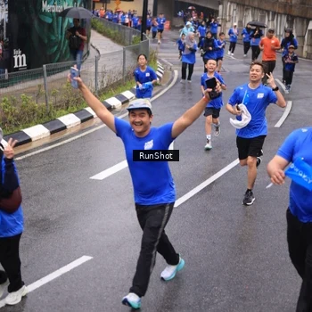 Runner Photo 7942405