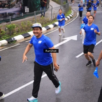 Runner Photo 7942411