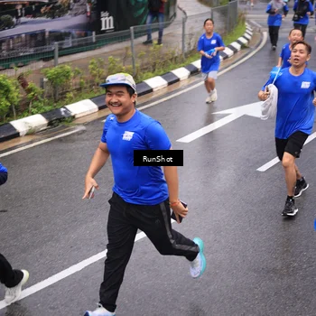 Runner Photo 7942412