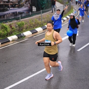 Runner Photo 7942416