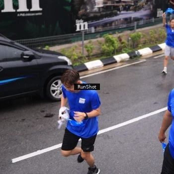 Runner Photo 7942430