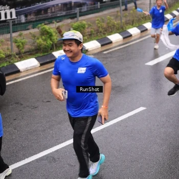 Runner Photo 7942434