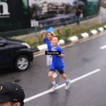 Runner Photo 7942446
