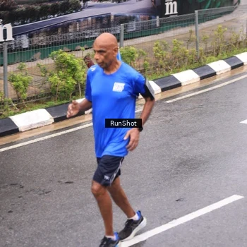 Runner Photo 7942447