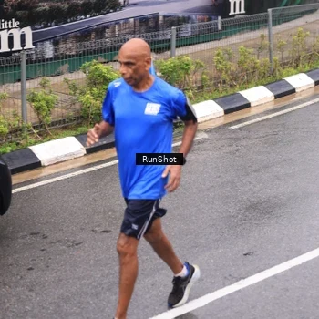 Runner Photo 7942458