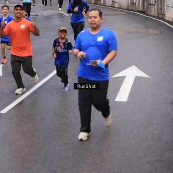 Runner Photo 7942459