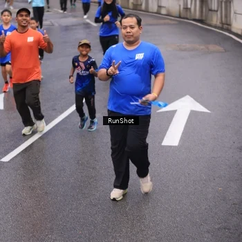 Runner Photo 7942466