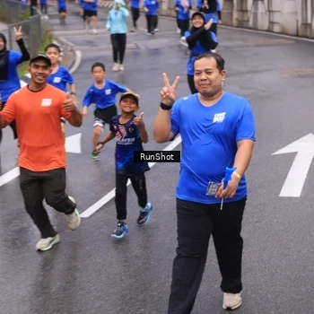 Runner Photo 7942468