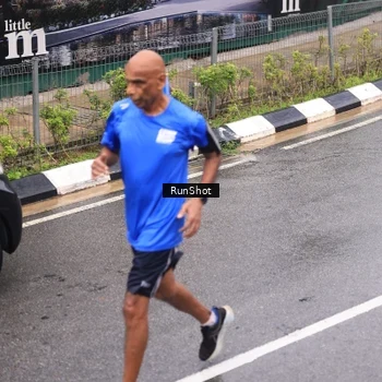 Runner Photo 7942470