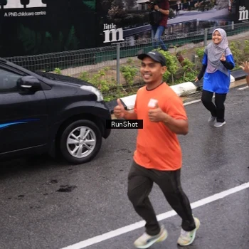 Runner Photo 7942483