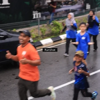 Runner Photo 7942487