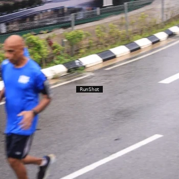 Runner Photo 7942491