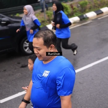 Runner Photo 7942495