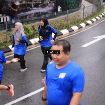Runner Photo 7942496