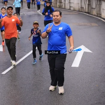 Runner Photo 7942500