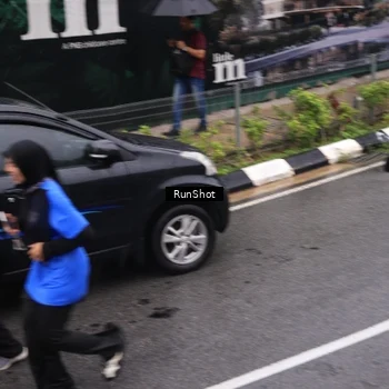 Runner Photo 7942508