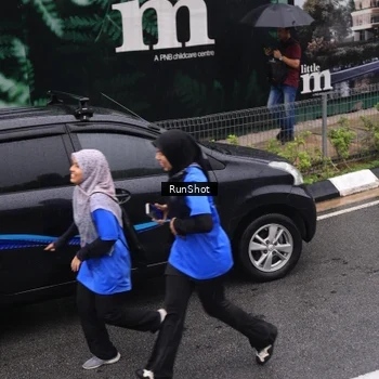 Runner Photo 7942509