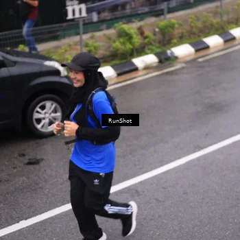 Runner Photo 7942514