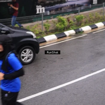 Runner Photo 7942518