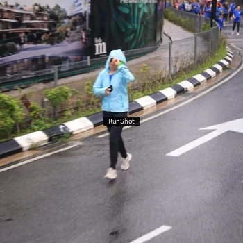 Runner Photo 7942525