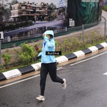 Runner Photo 7942530