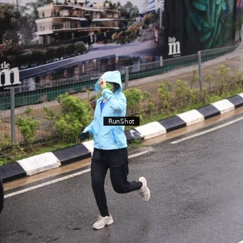 Runner Photo 7942531