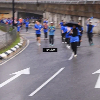 Runner Photo 7942538