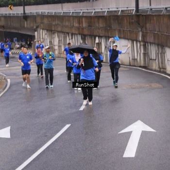 Runner Photo 7942540