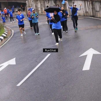 Runner Photo 7942541