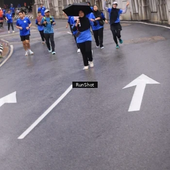 Runner Photo 7942543