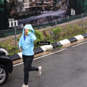 Runner Photo 7942544