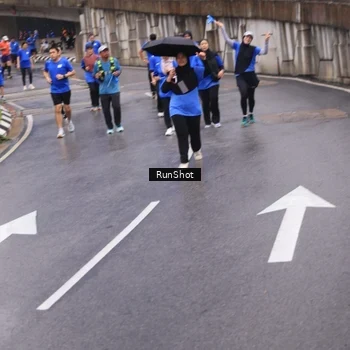 Runner Photo 7942555