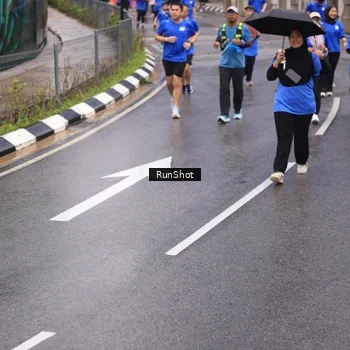 Runner Photo 7942558
