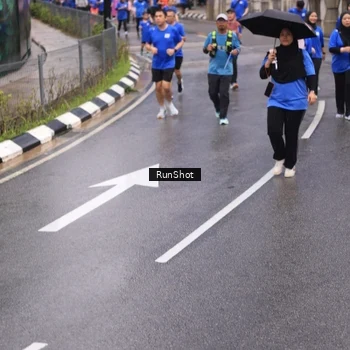 Runner Photo 7942572