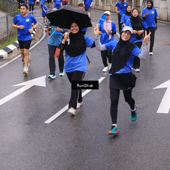 Runner Photo 7942574