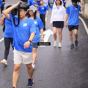 Runner Photo 7942581