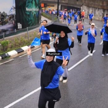 Runner Photo 7942586