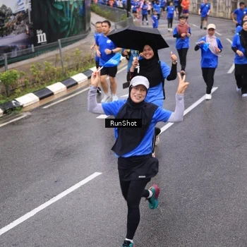 Runner Photo 7942587