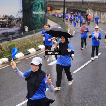 Runner Photo 7942590