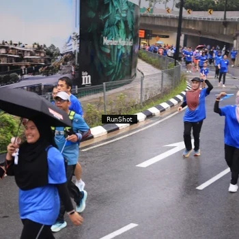 Runner Photo 7942606