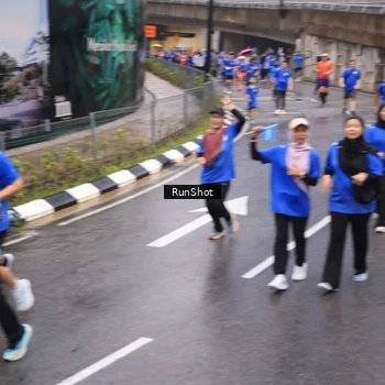Runner Photo 7942607