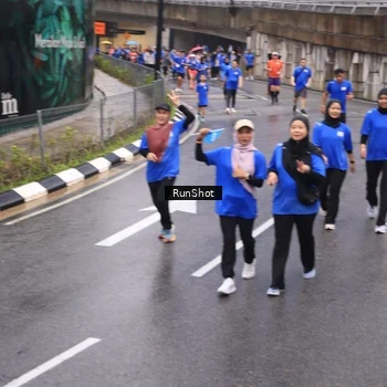 Runner Photo 7942609