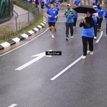 Runner Photo 7942611