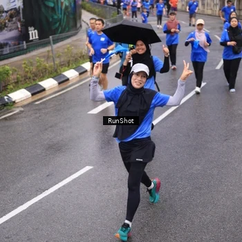 Runner Photo 7942615