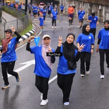 Runner Photo 7942618