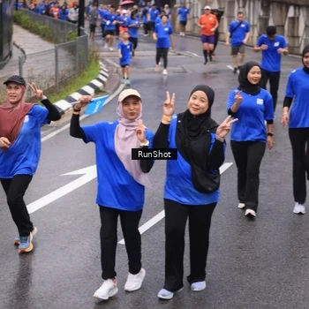 Runner Photo 7942619